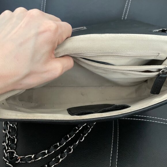 Mario Valentino Black  Leather Quilted Crossbody - Picture 3 of 5